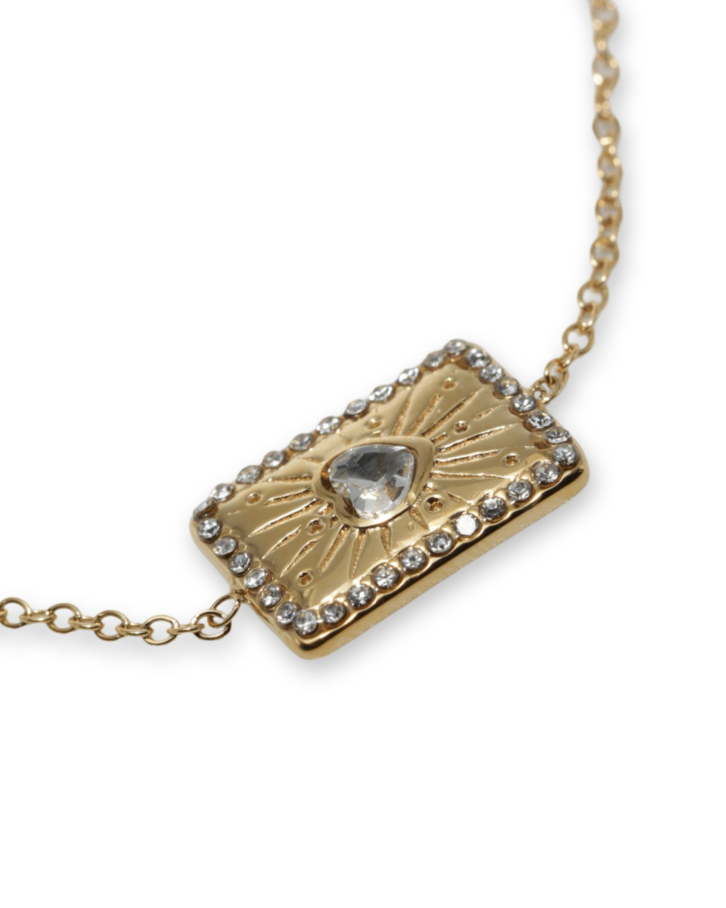 Amulet heart armband