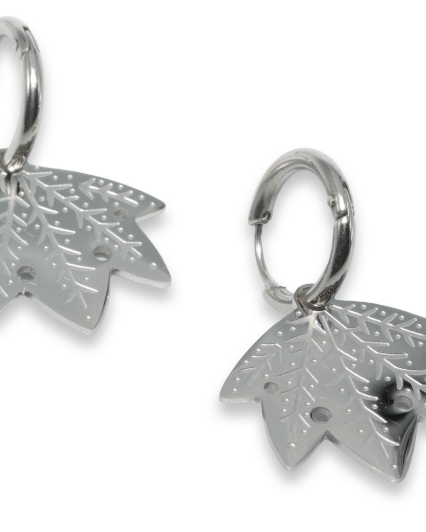 Maple leaf oorbellen