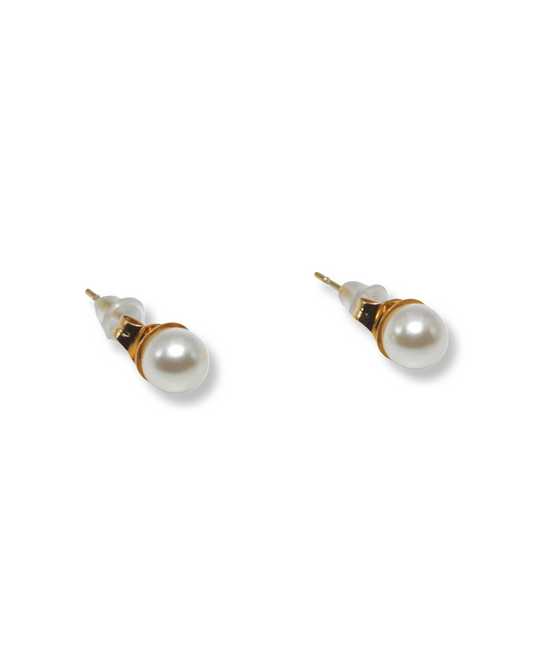 One pearl oorbellen