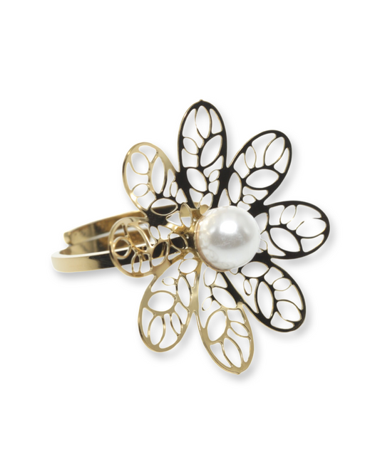 Flower pearl ring