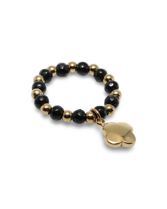 Clover stretch ring